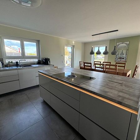 Modernes Ferienhaus In Uedersdorf Exteriér fotografie
