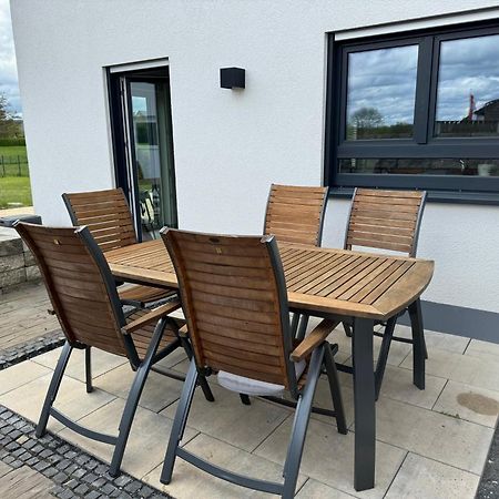 Modernes Ferienhaus In Uedersdorf Exteriér fotografie