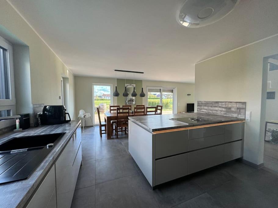 Modernes Ferienhaus In Uedersdorf Exteriér fotografie